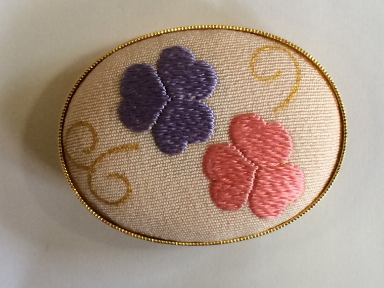 刺繍キット（各種小物 帯留め ブローチ）2