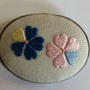 刺繍キット(各種小物 帯留め ブローチ)サムネイル3